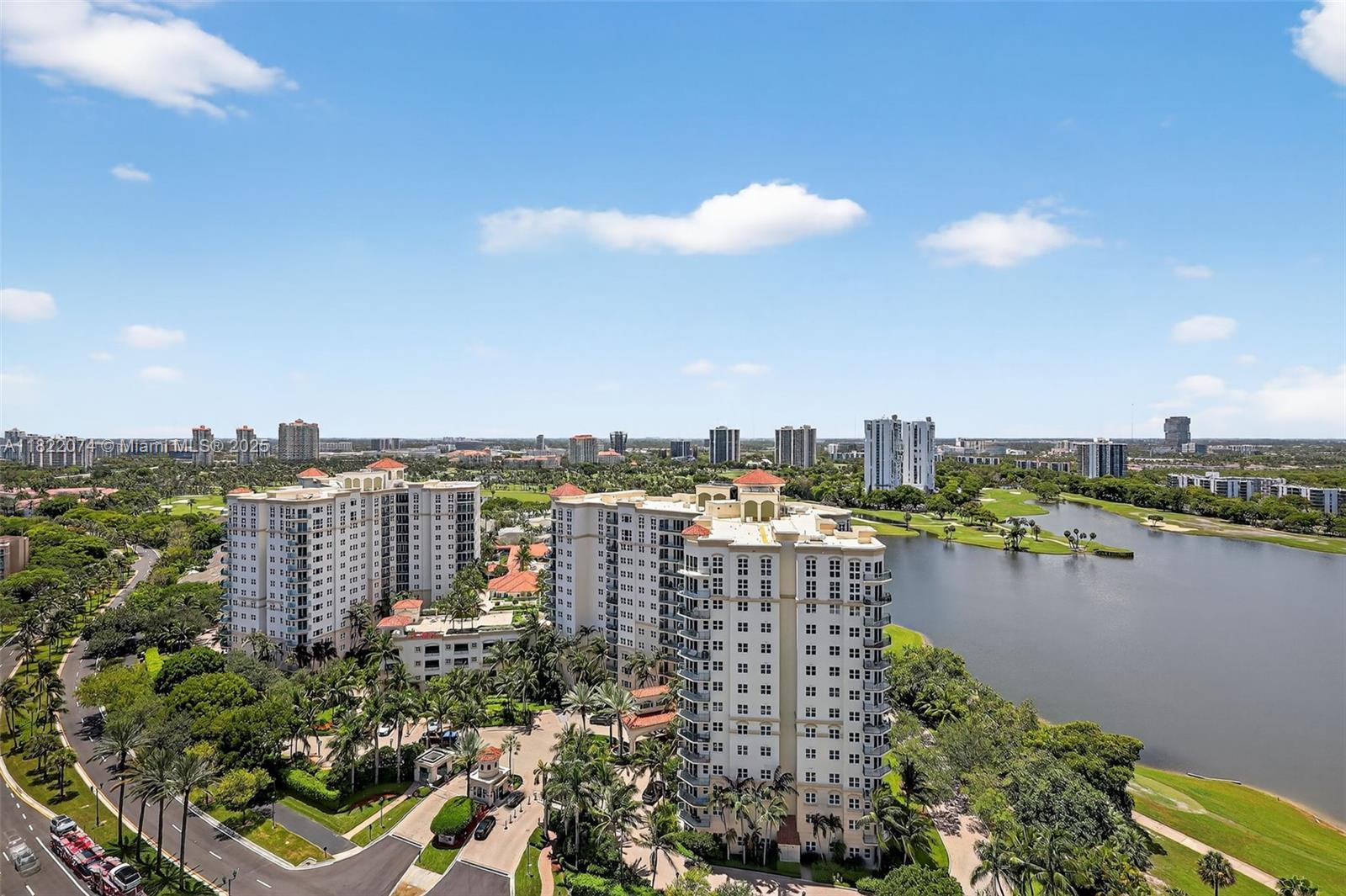 TOWERS OF PORTO VITA-NORT - Residential
