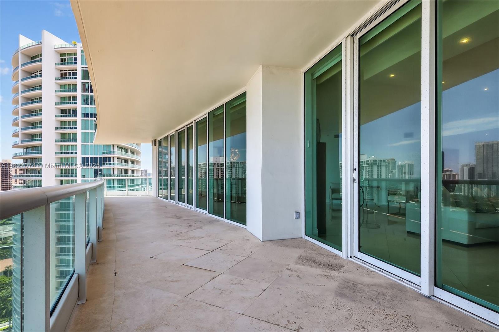 TOWERS OF PORTO VITA-NORT - Residential