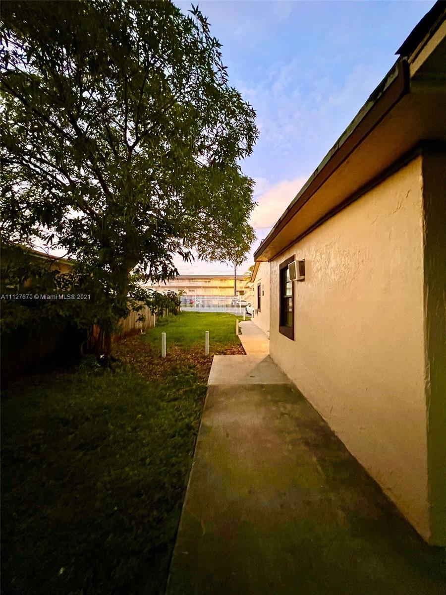 WEST SILVER CREST - Residential Lease