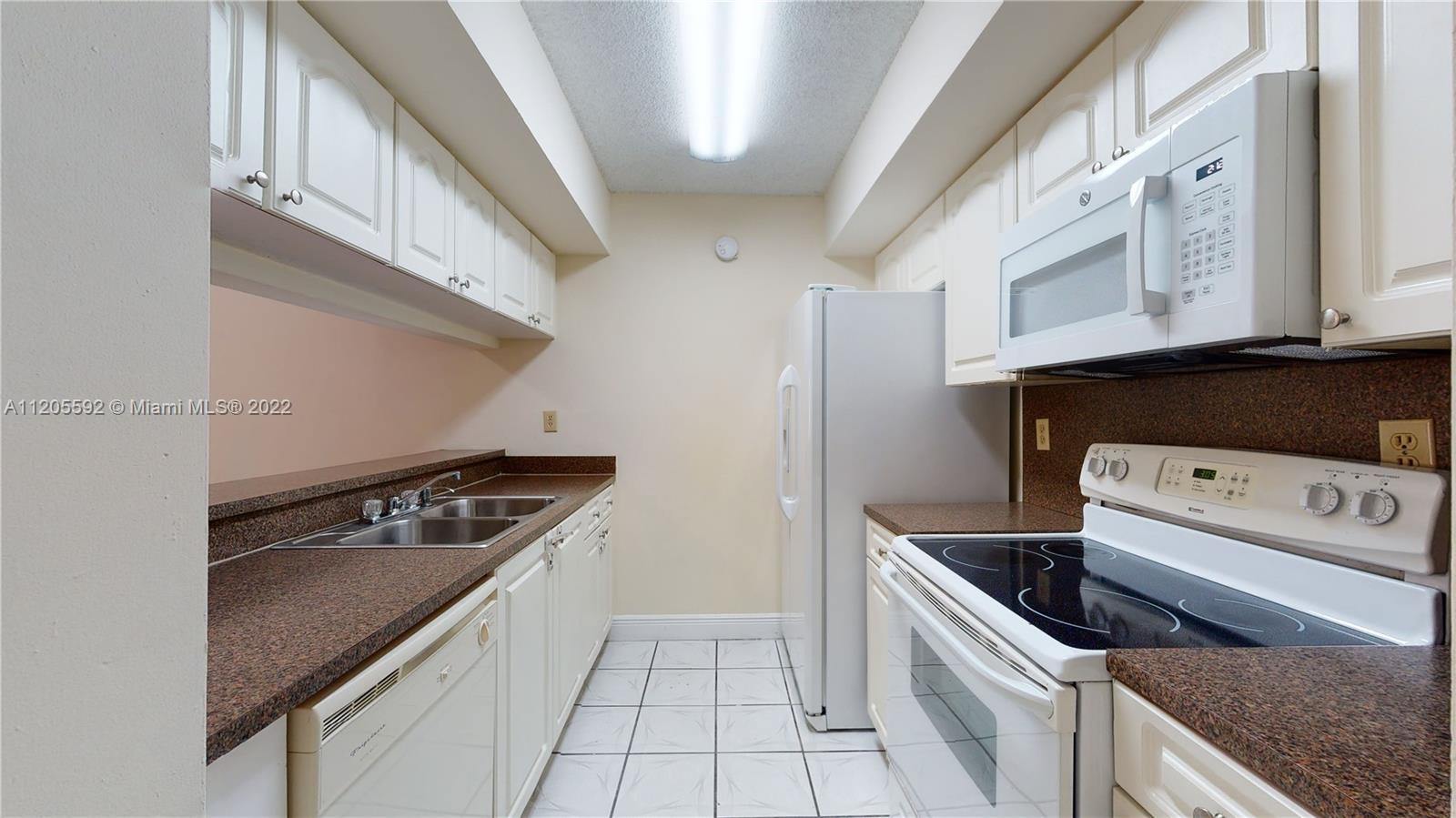 MOORS POINTE CONDO - Residential Lease