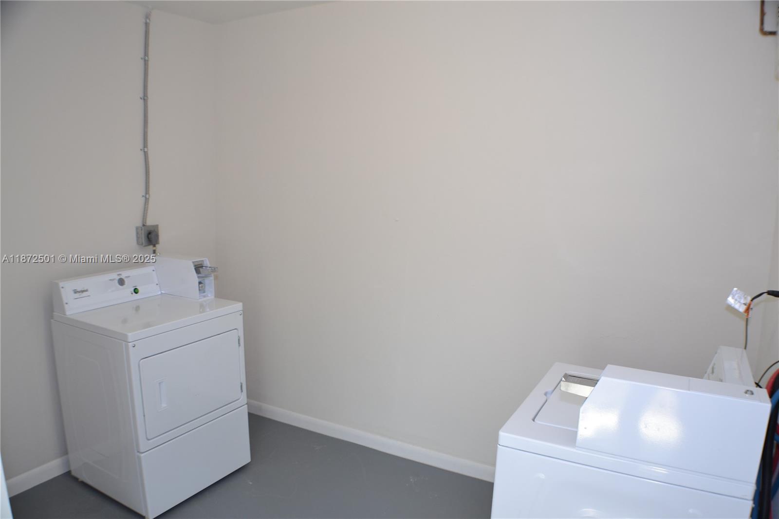 HOLLY HEIGHTS - Residential Lease