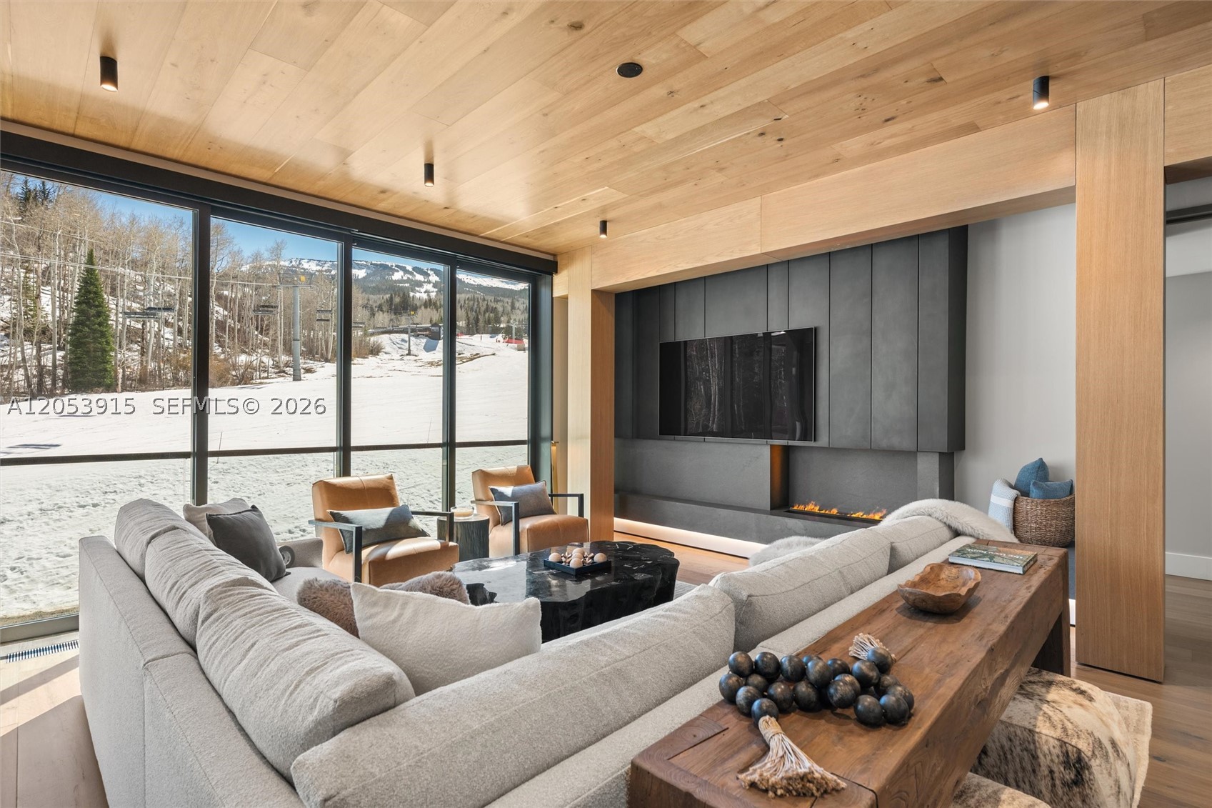 AURA - Residential