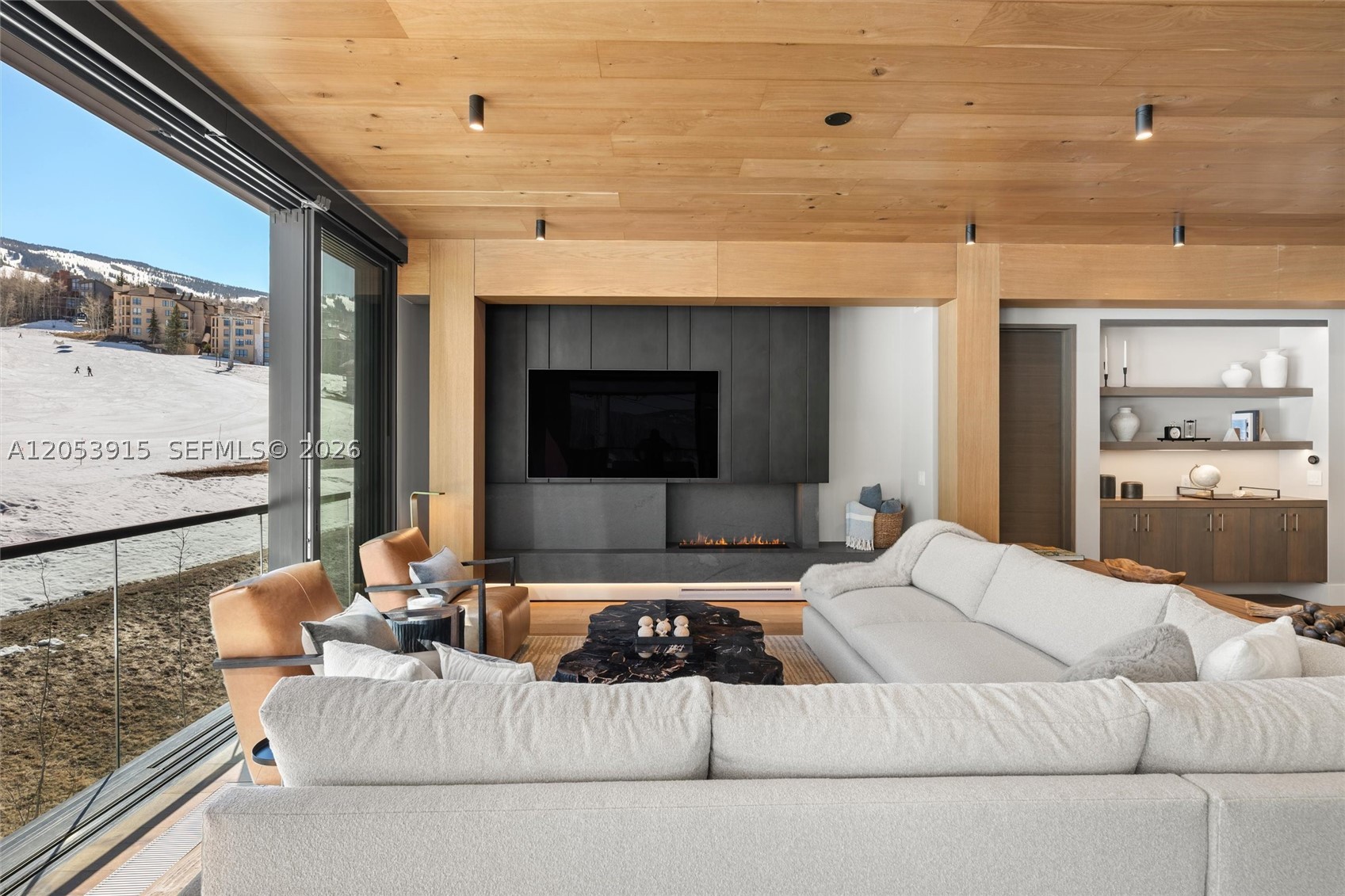 AURA - Residential