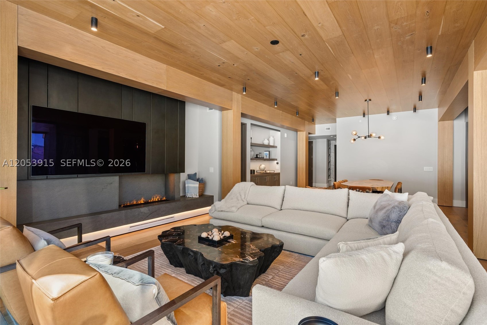 AURA - Residential
