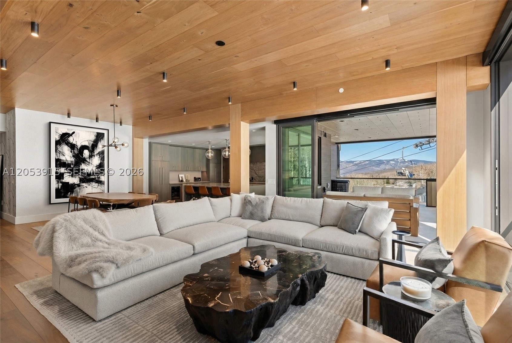 AURA - Residential