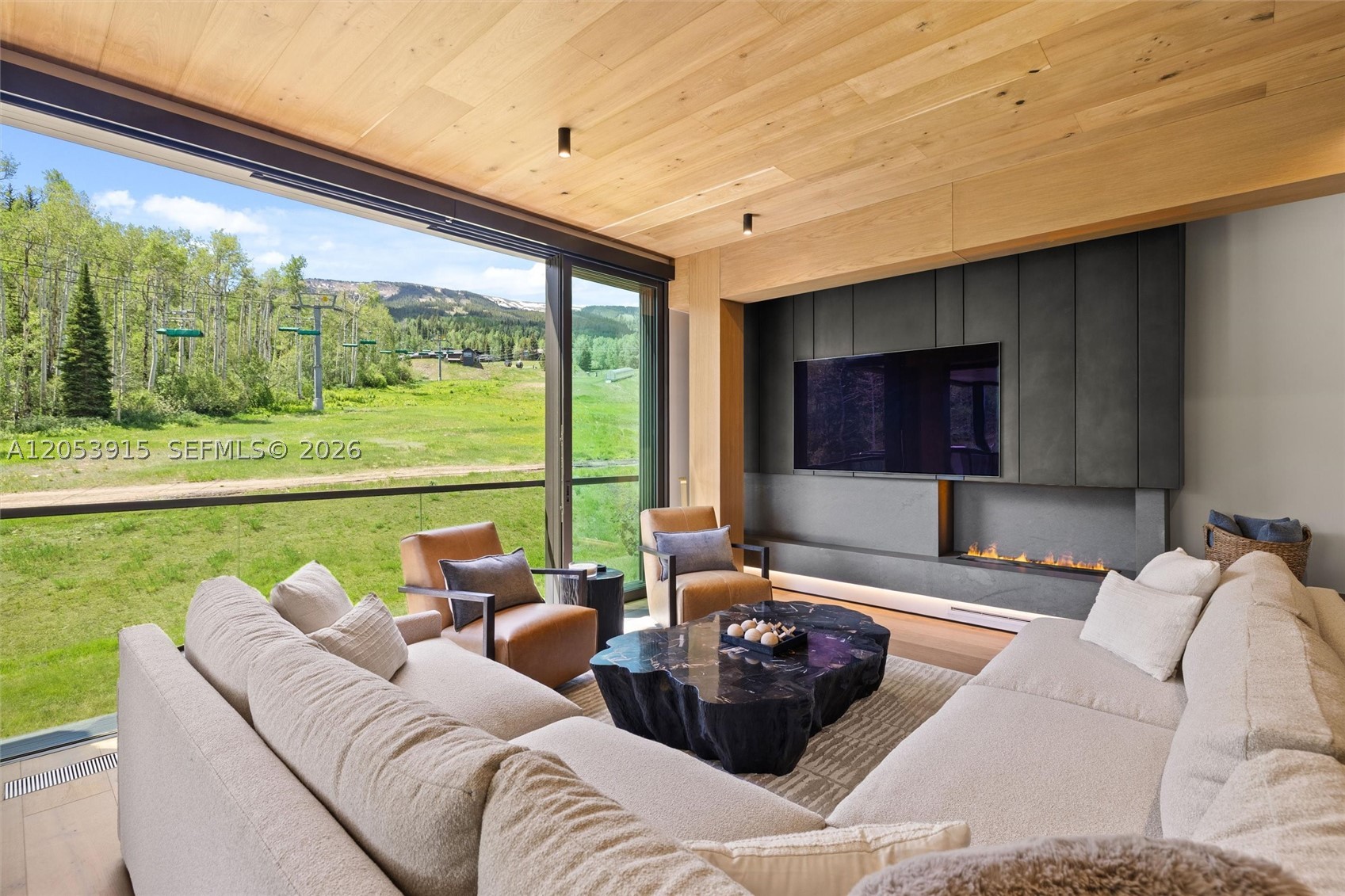 AURA - Residential