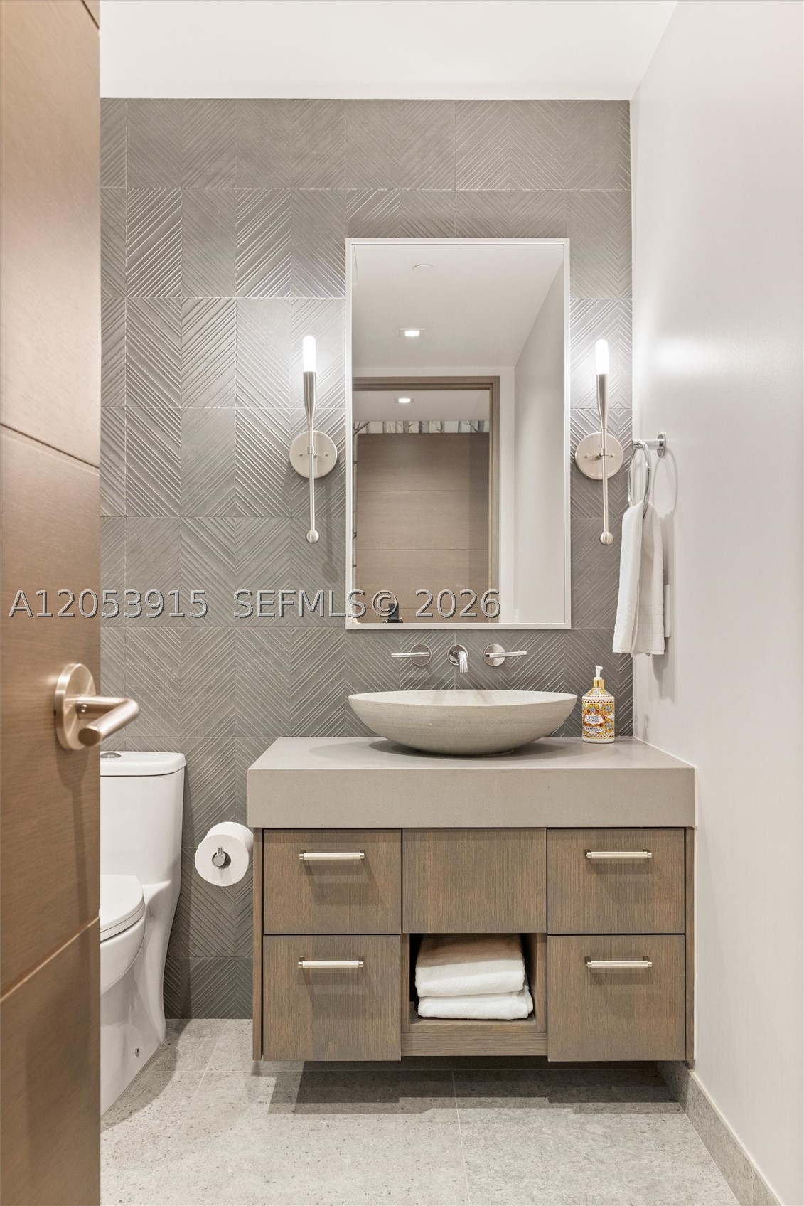 AURA - Residential