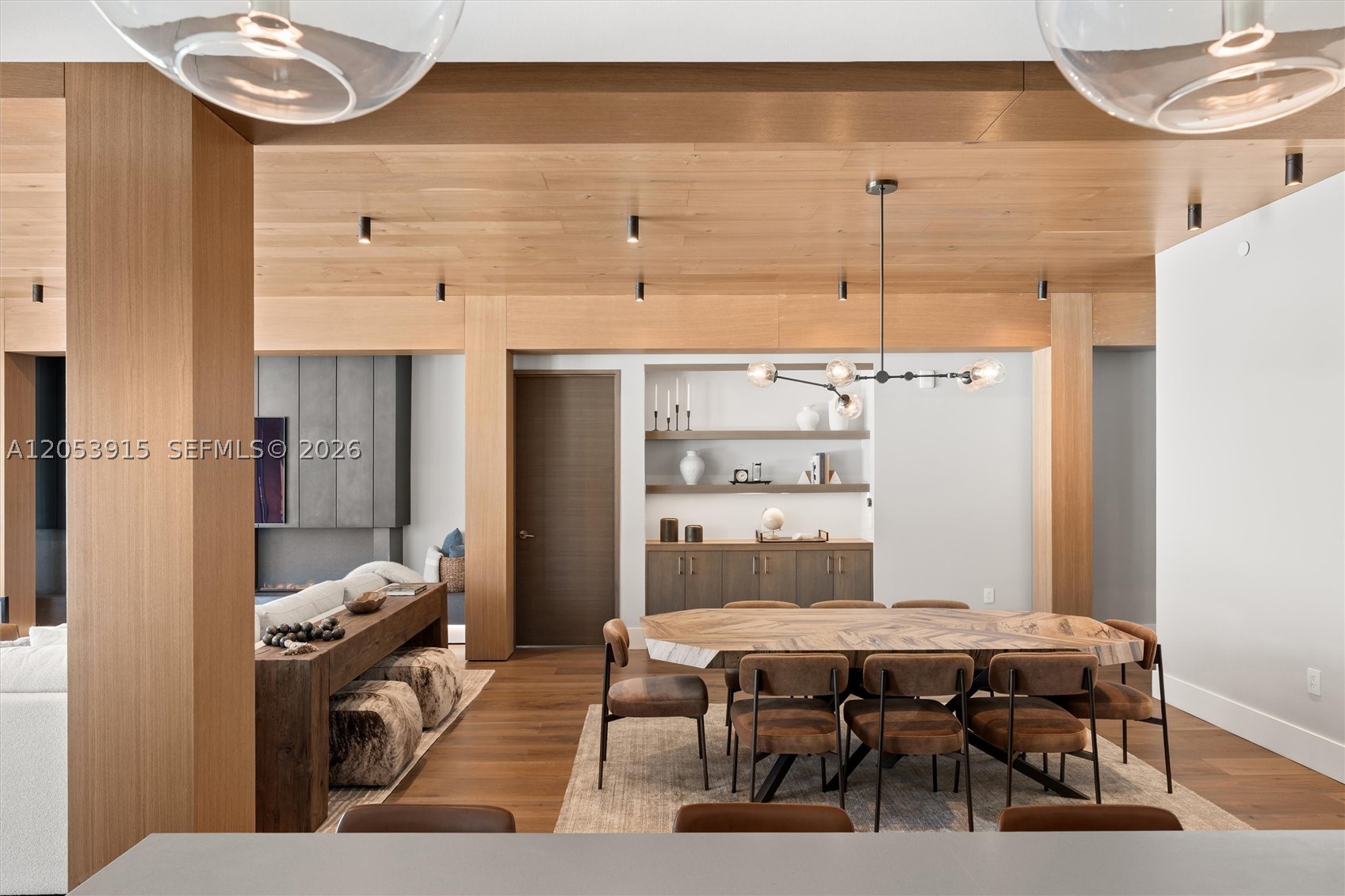 AURA - Residential