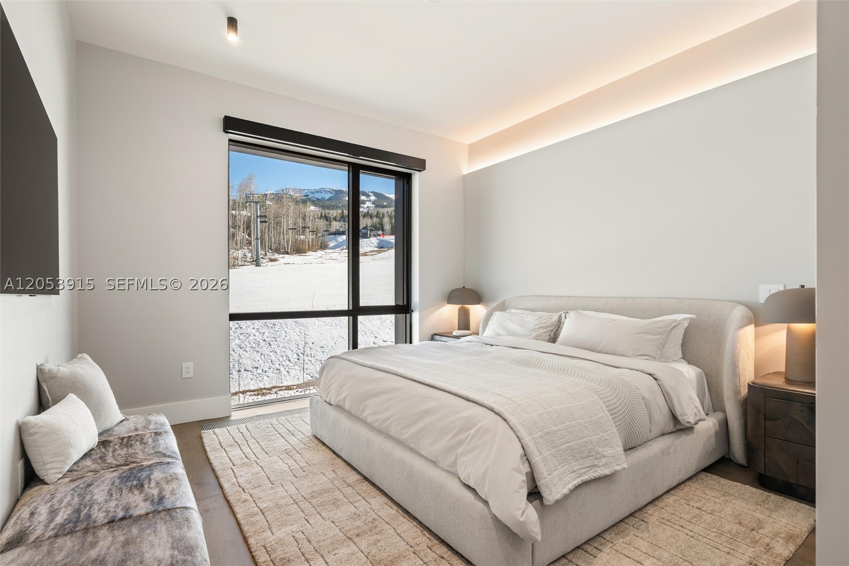 AURA - Residential