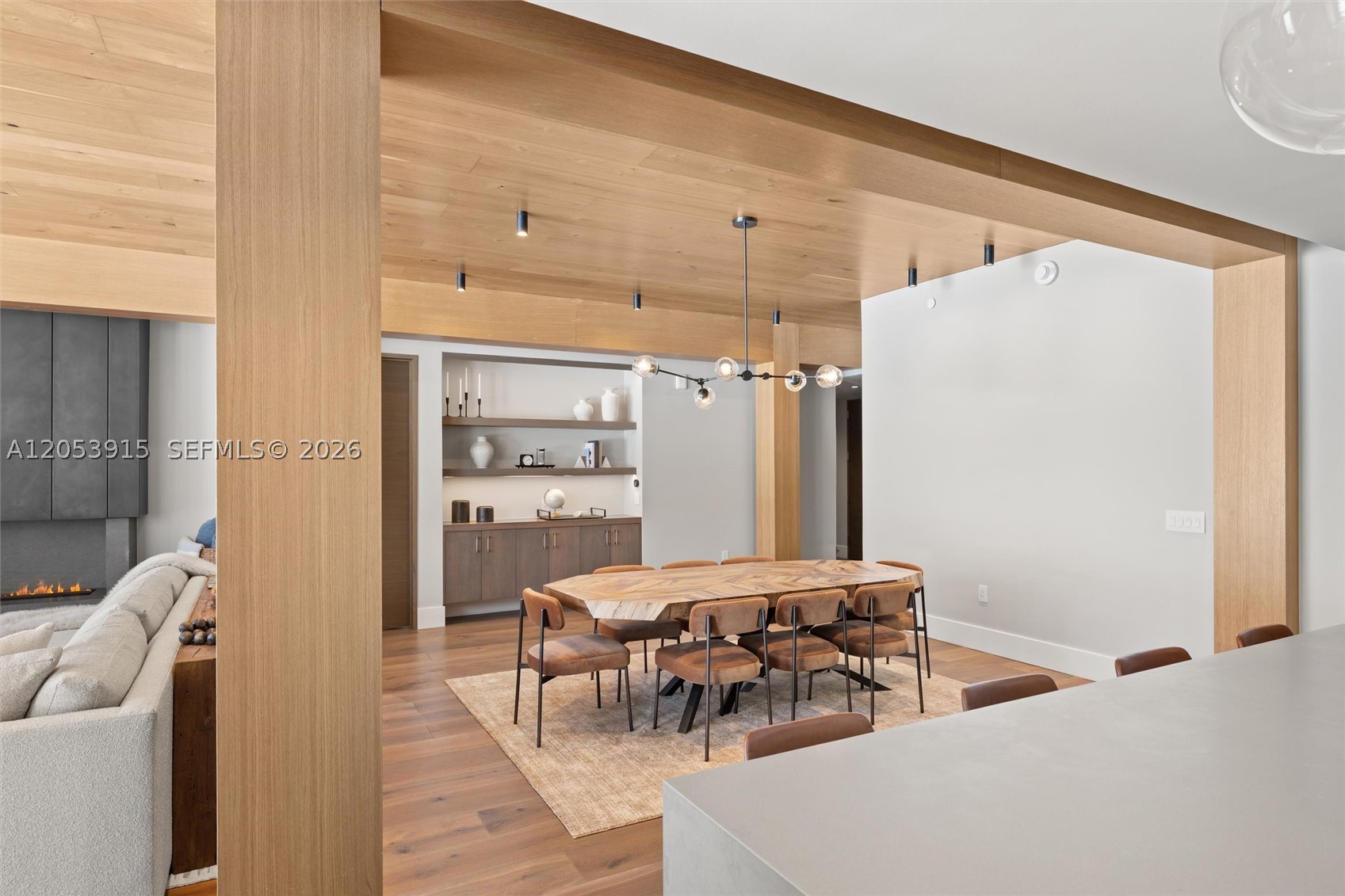 AURA - Residential