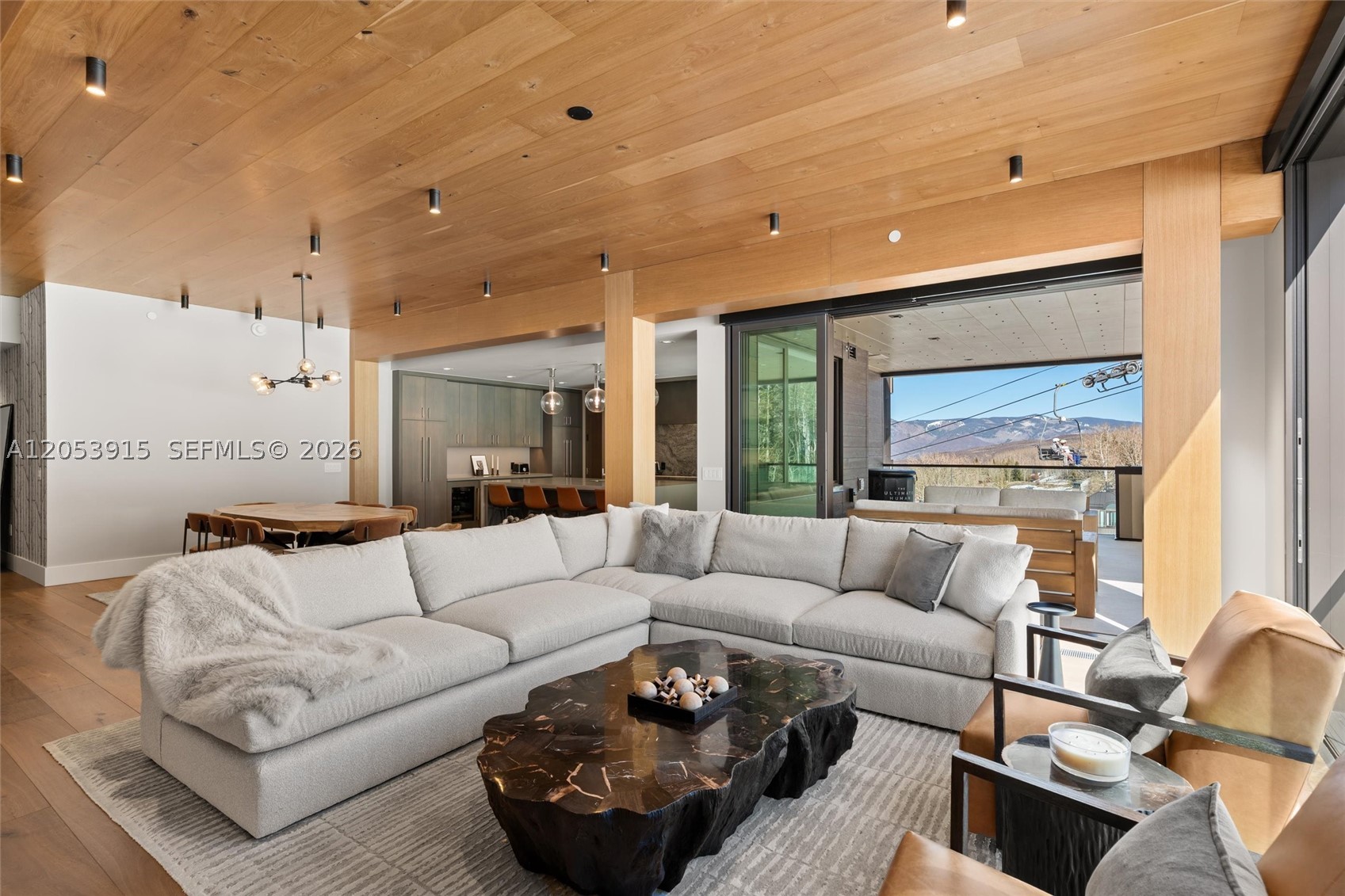 AURA - Residential