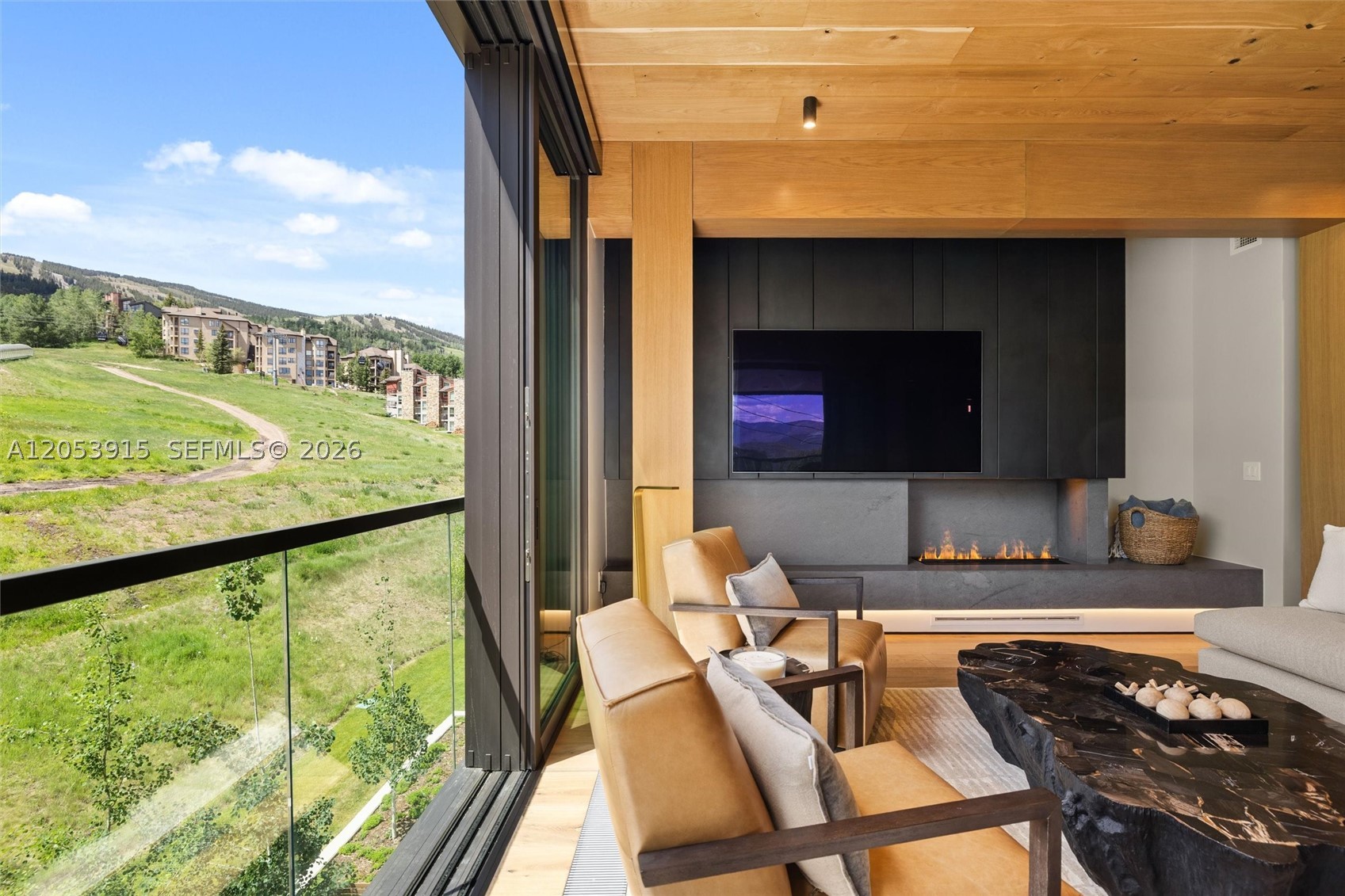 AURA - Residential