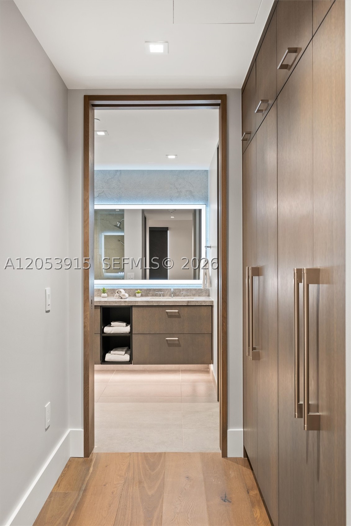 AURA - Residential