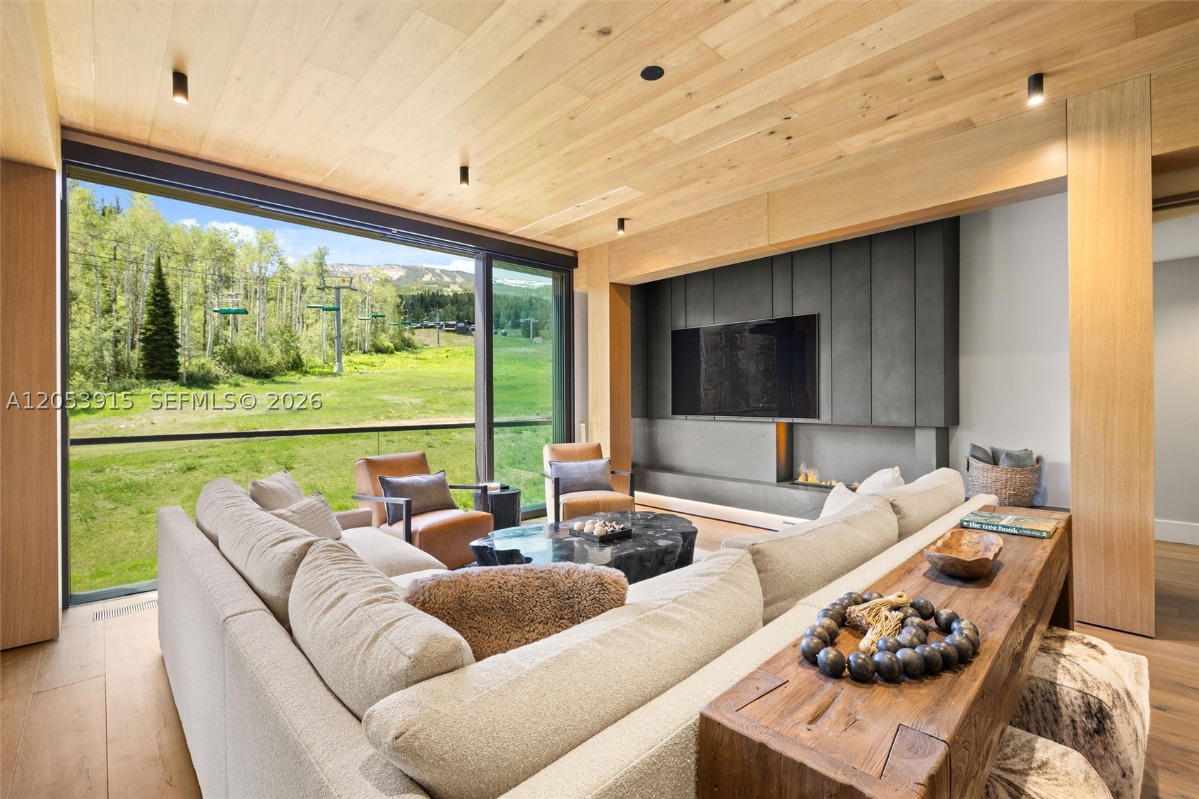 AURA - Residential