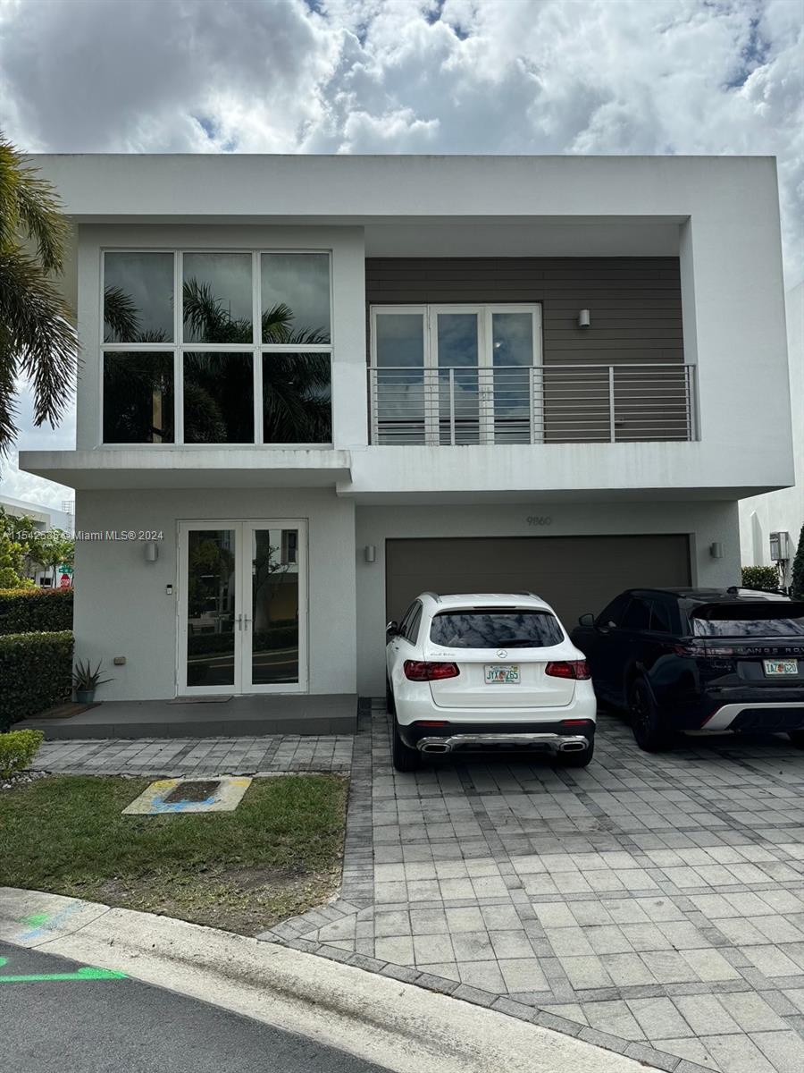 DORAL COMMONS RESIDENTIAL - Residential
