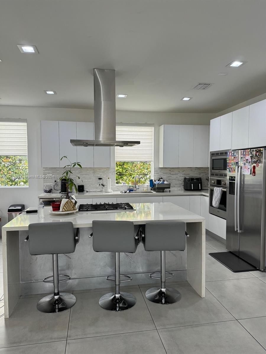 DORAL COMMONS RESIDENTIAL - Residential