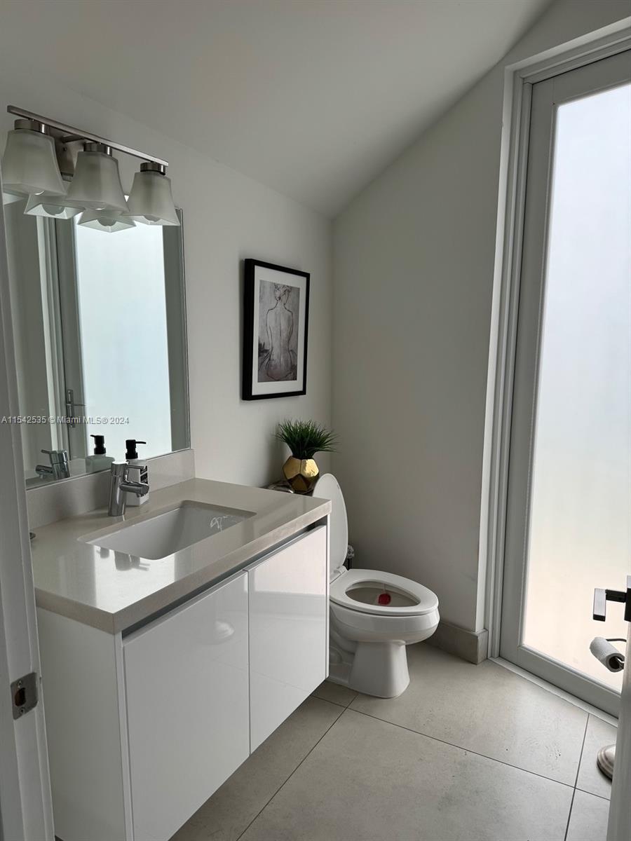 DORAL COMMONS RESIDENTIAL - Residential