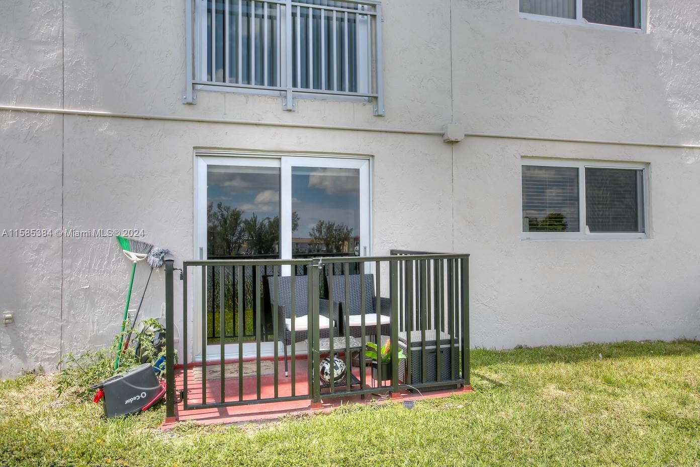 VISTA DEL LAGO I CONDO - Residential