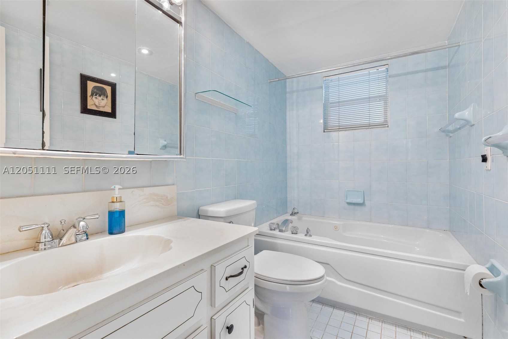 GOLDEN VIEW CONDO - Residential