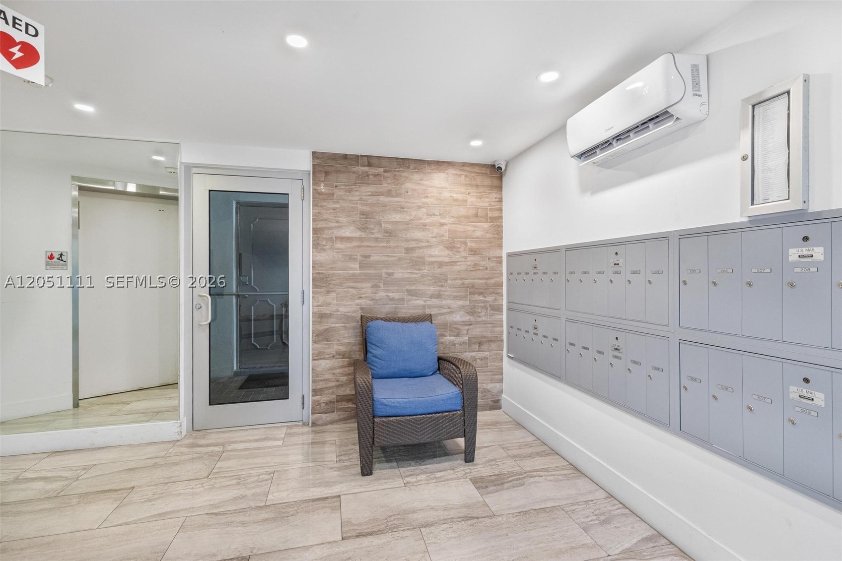 GOLDEN VIEW CONDO - Residential