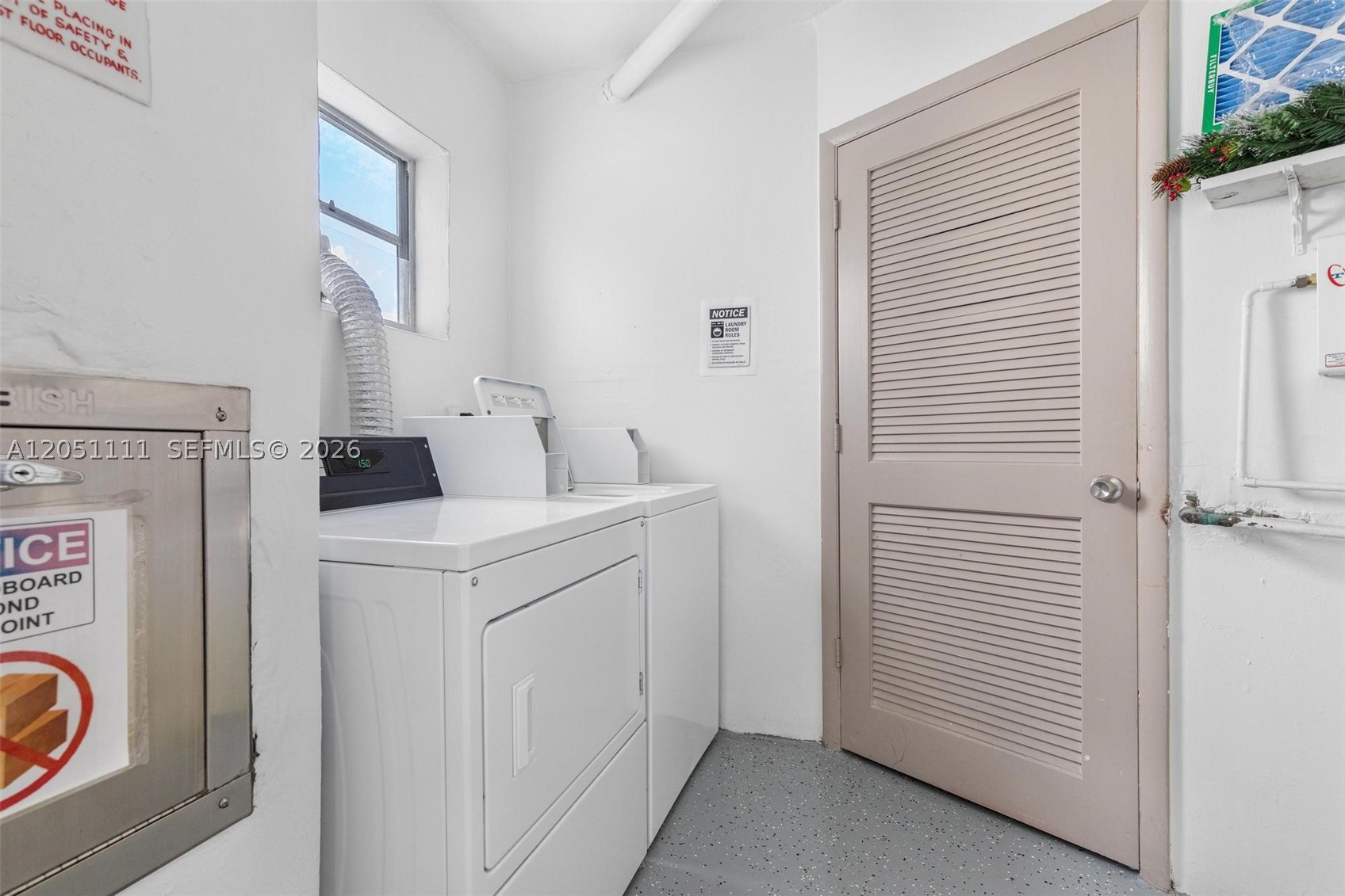 GOLDEN VIEW CONDO - Residential