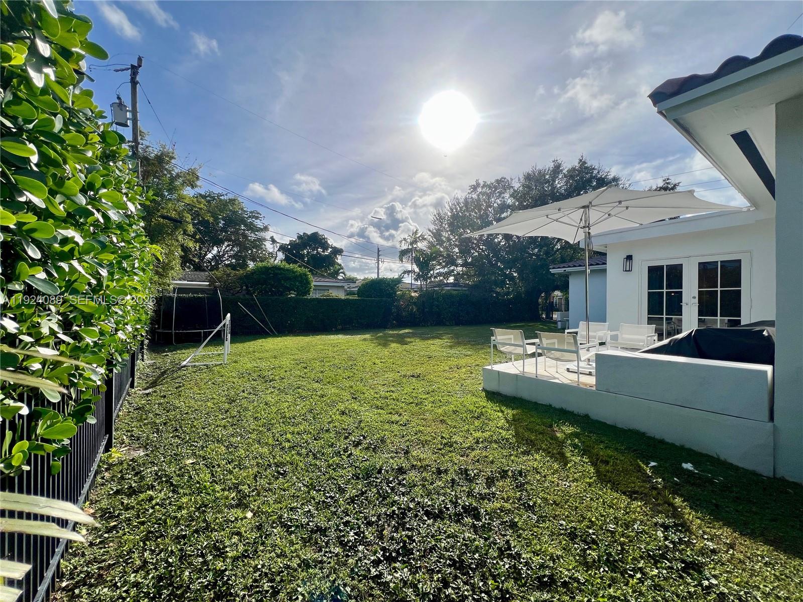 CORAL GABLE COUNTRY CLUB - Residential
