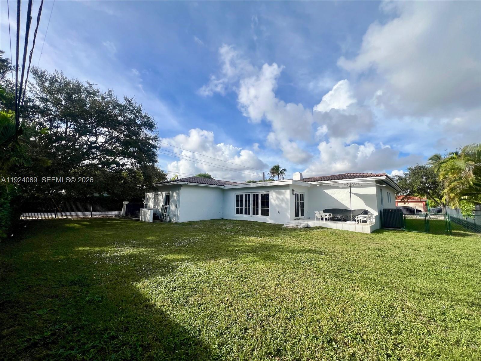 CORAL GABLE COUNTRY CLUB - Residential