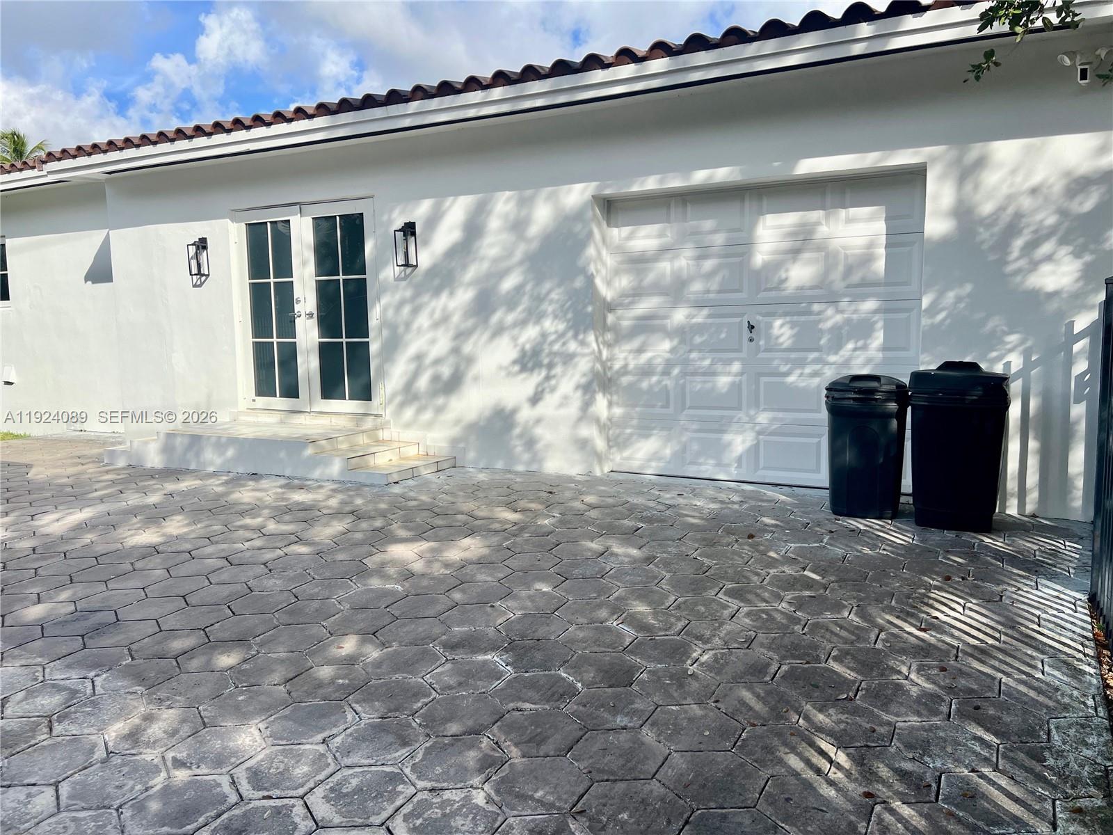 CORAL GABLE COUNTRY CLUB - Residential