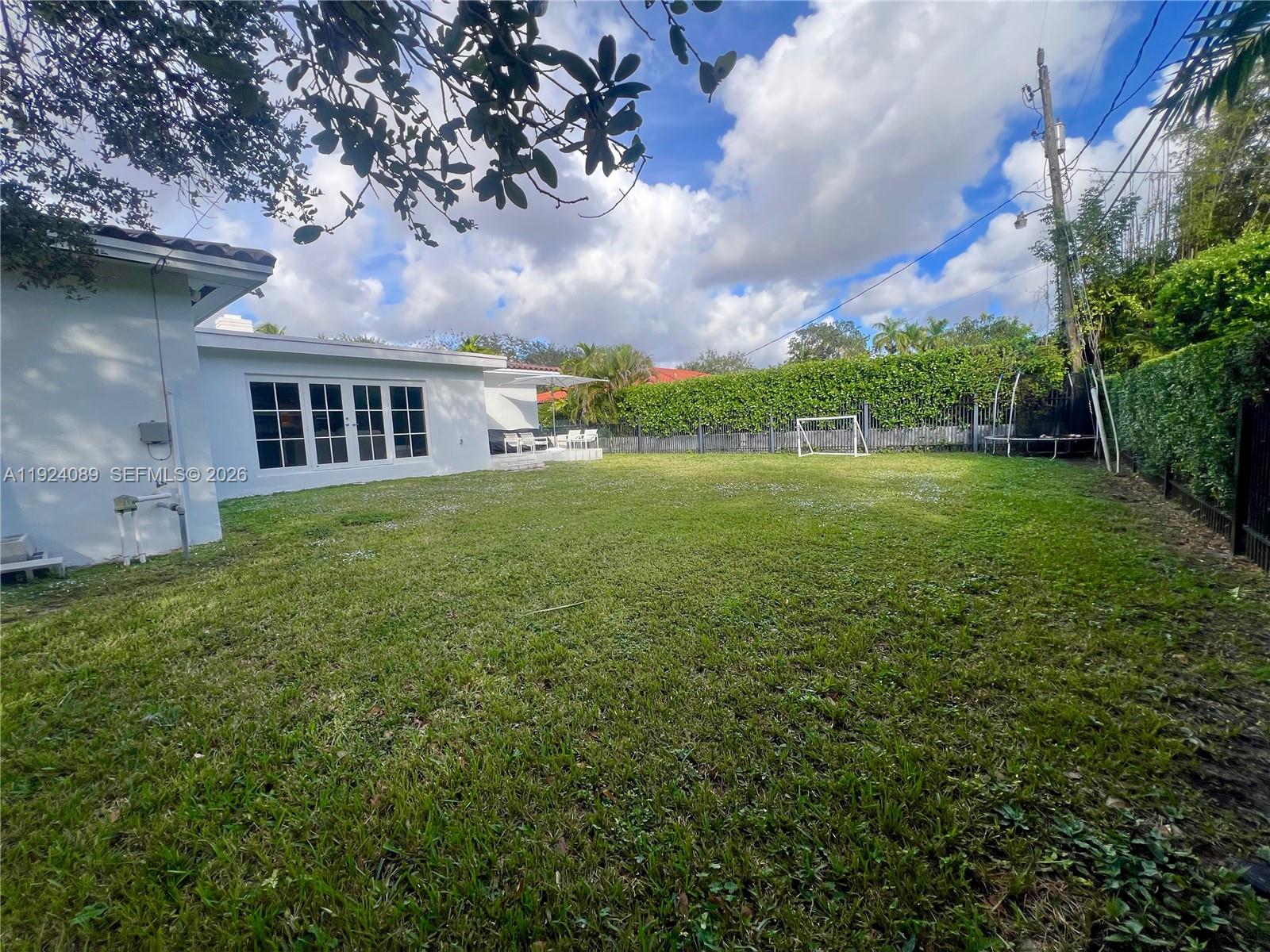 CORAL GABLE COUNTRY CLUB - Residential