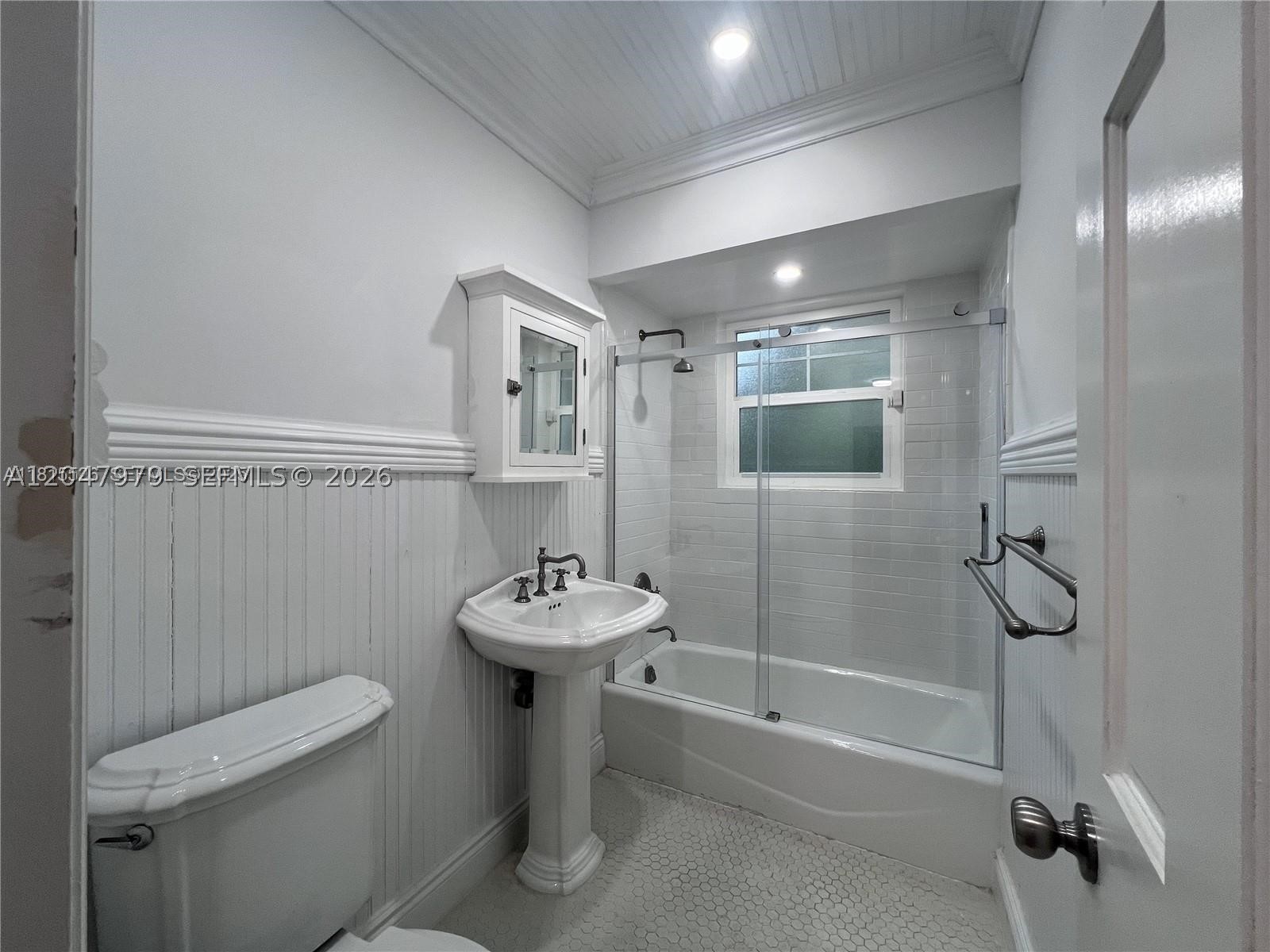 CORAL GABLES RIVIERA SEC - Residential Lease