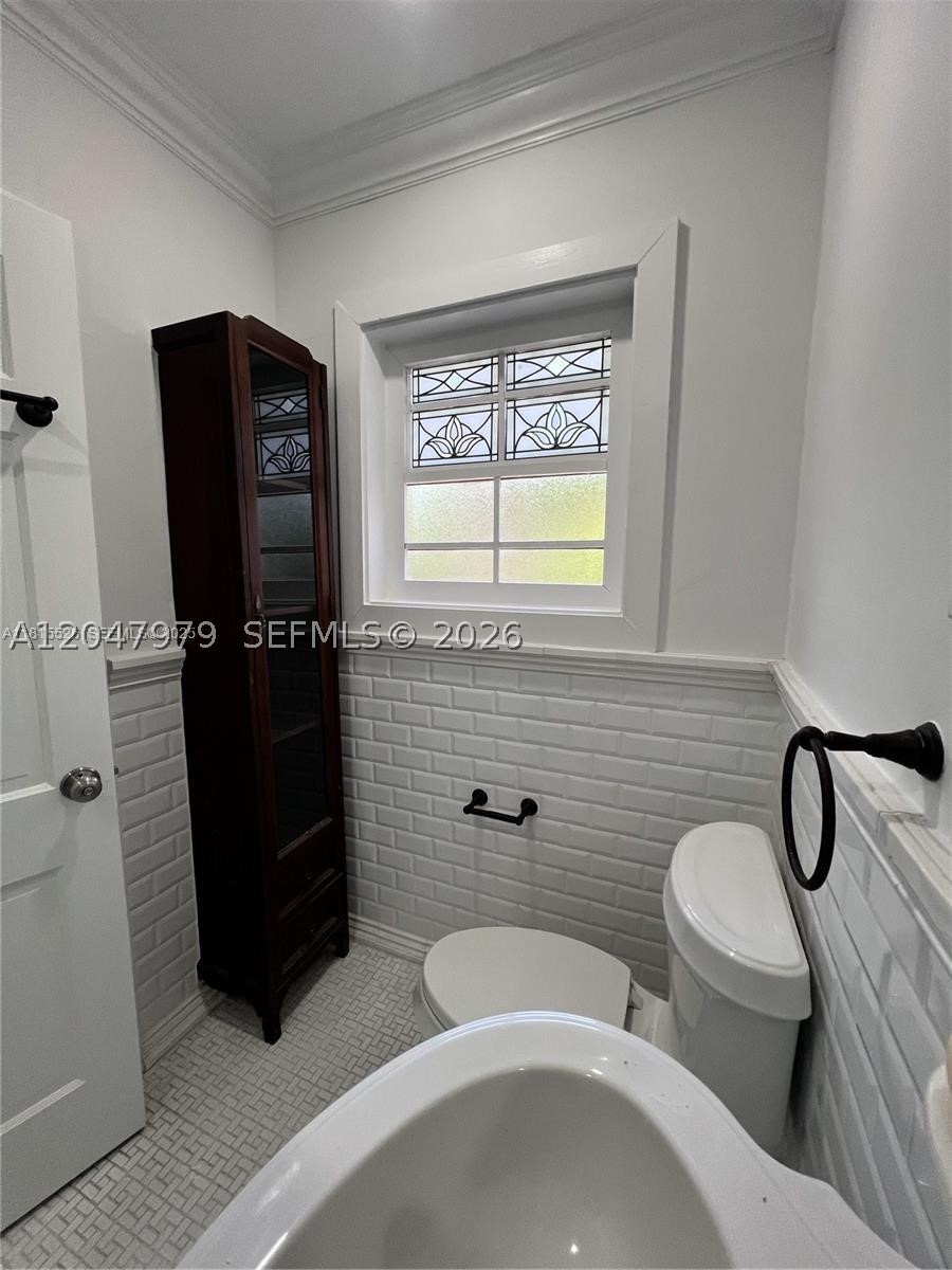 CORAL GABLES RIVIERA SEC - Residential Lease
