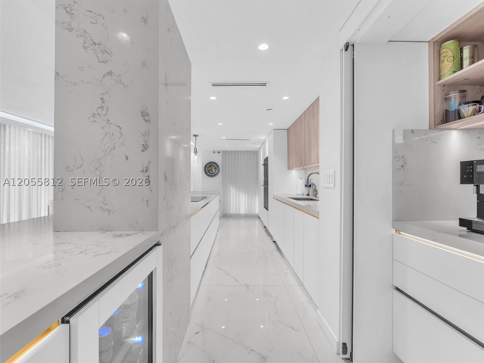 TURNBERRY ISLE CONDO - Residential Lease