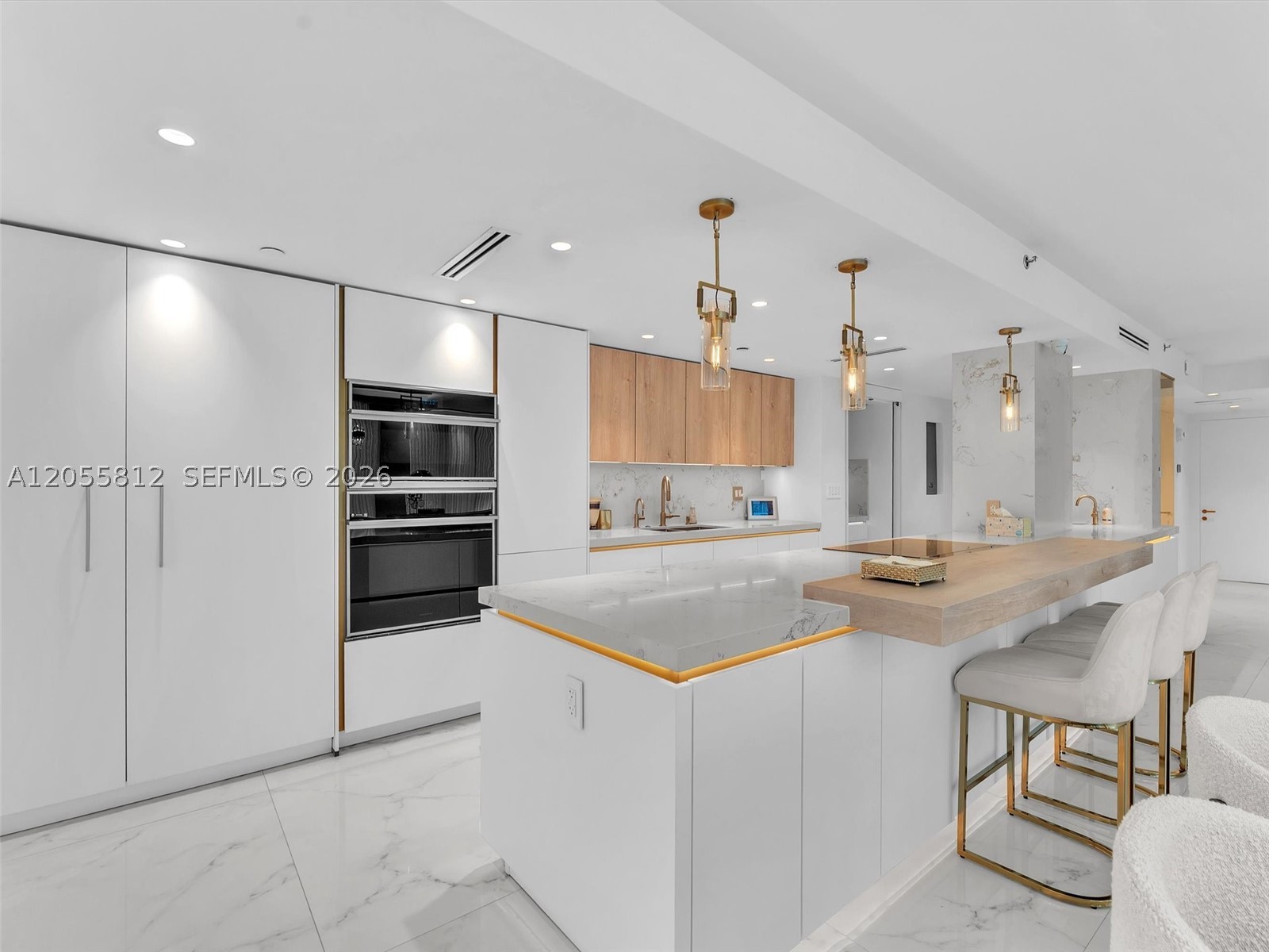 TURNBERRY ISLE CONDO - Residential Lease