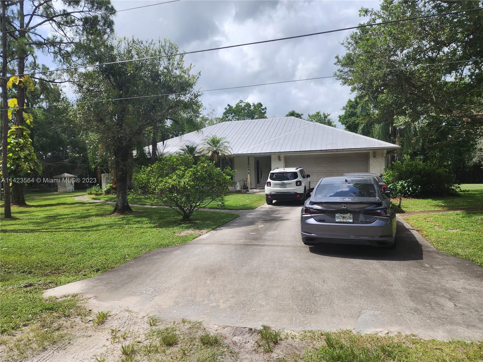 VERY MOTIVATED OWNERS!!!! TWO HOUSES FOR THE PRICE OF ONE!!!!!! THE MAIN HOUSE IS BEAUTIFUL 4 BEDS, 2 FULL BATHS SINGLE STORY WOOD FRAME WITH STUCCO HOME. THIS HOUSE HAS METAL ROOF, 2 CAR. CUSTOM SPLIT FLOORPLAN. LARGE OVER ONE ACRE AND A QUARTER OVERSIZE LAND.  NEXT TO THE MAIN HOUSE IS THE GUEST HOUSE WITH DIRECT ACCESS TO THE ROAD, THIS GUEST HOUSE IS CBS CONSTRUCTION, WITH SHINGLE ROOF, ONE FULL SIZE BED AND FULL BATH, KITCHEN-IN AND LIVING ROOM, LAUNDRY ROOM, ONE CAR GARAGE UNDER AIR AND A CONCRET PATH TO HOOK UP AN RV, THERE IS ELECTRIC AND WATER FOR THE RV.  THIS HOUSE  AND GUEST HOUSE COULD BE USED FOR RB & B!!! BRING YOUR OFFER, QUICK IT WON'T LAST!