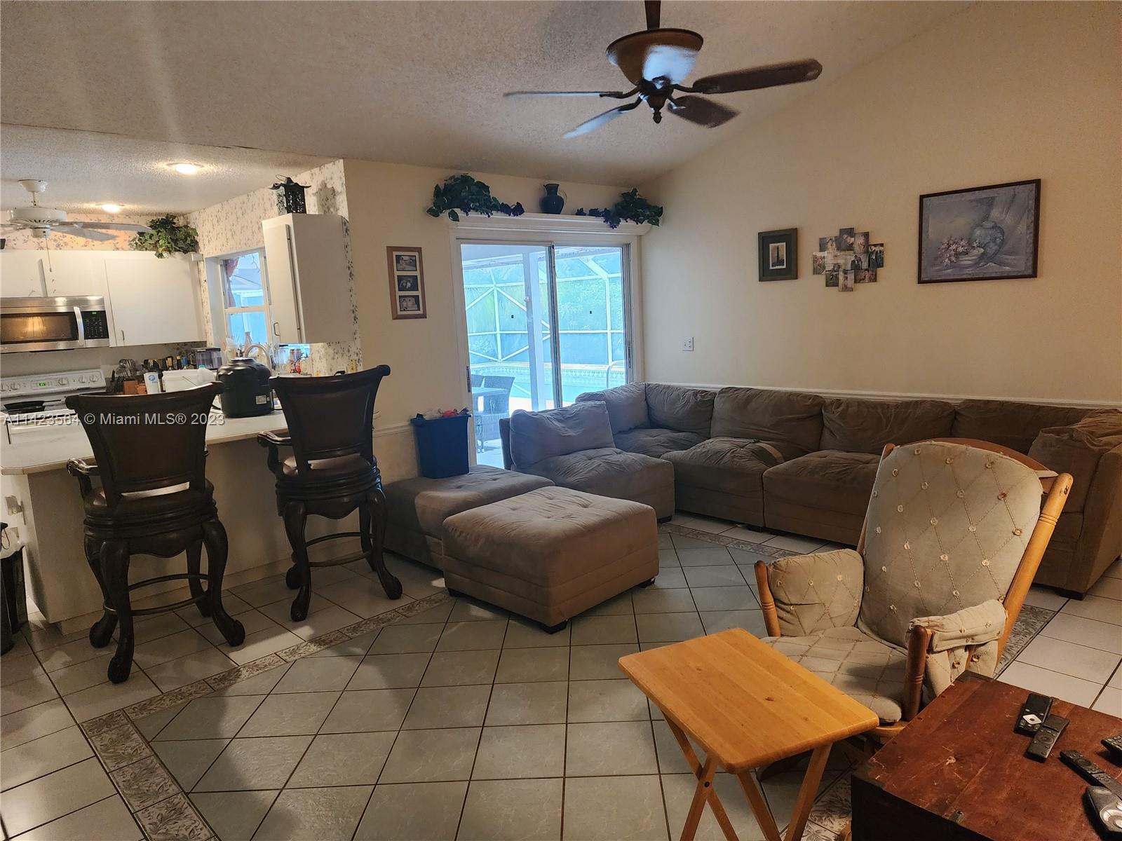 Acreage & Unrec - Residential