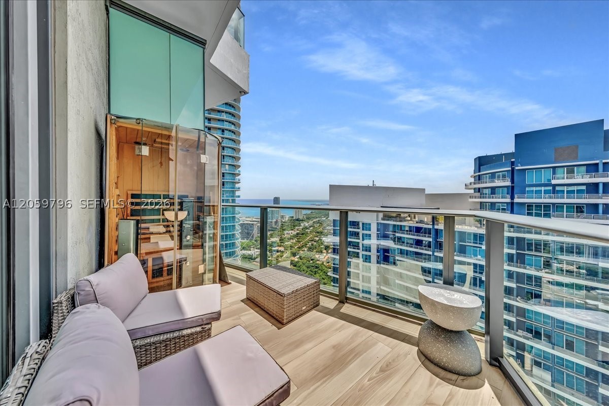 1300 S Miami Ave Residence - Residential