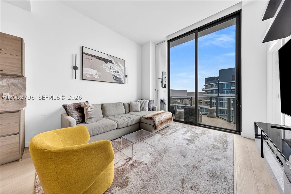 1300 S Miami Ave Residence - Residential