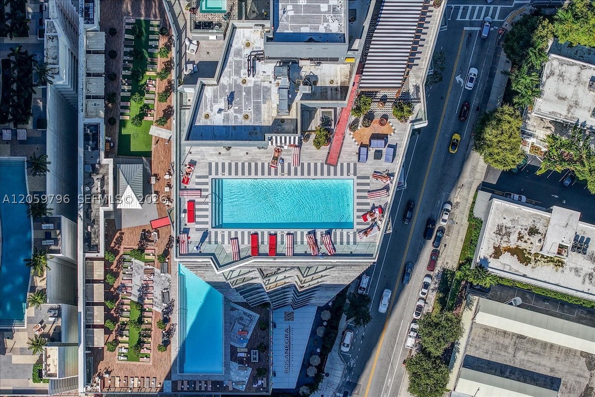 1300 S Miami Ave Residence - Residential