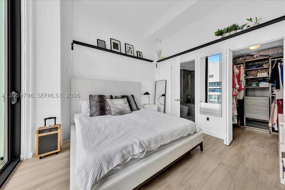 1300 S Miami Ave Residence - Residential