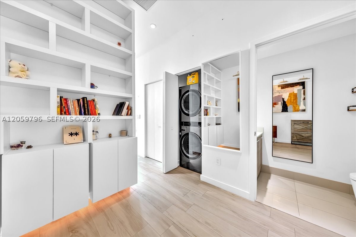 1300 S Miami Ave Residence - Residential