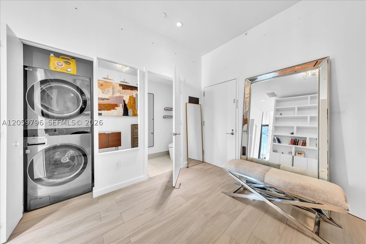 1300 S Miami Ave Residence - Residential