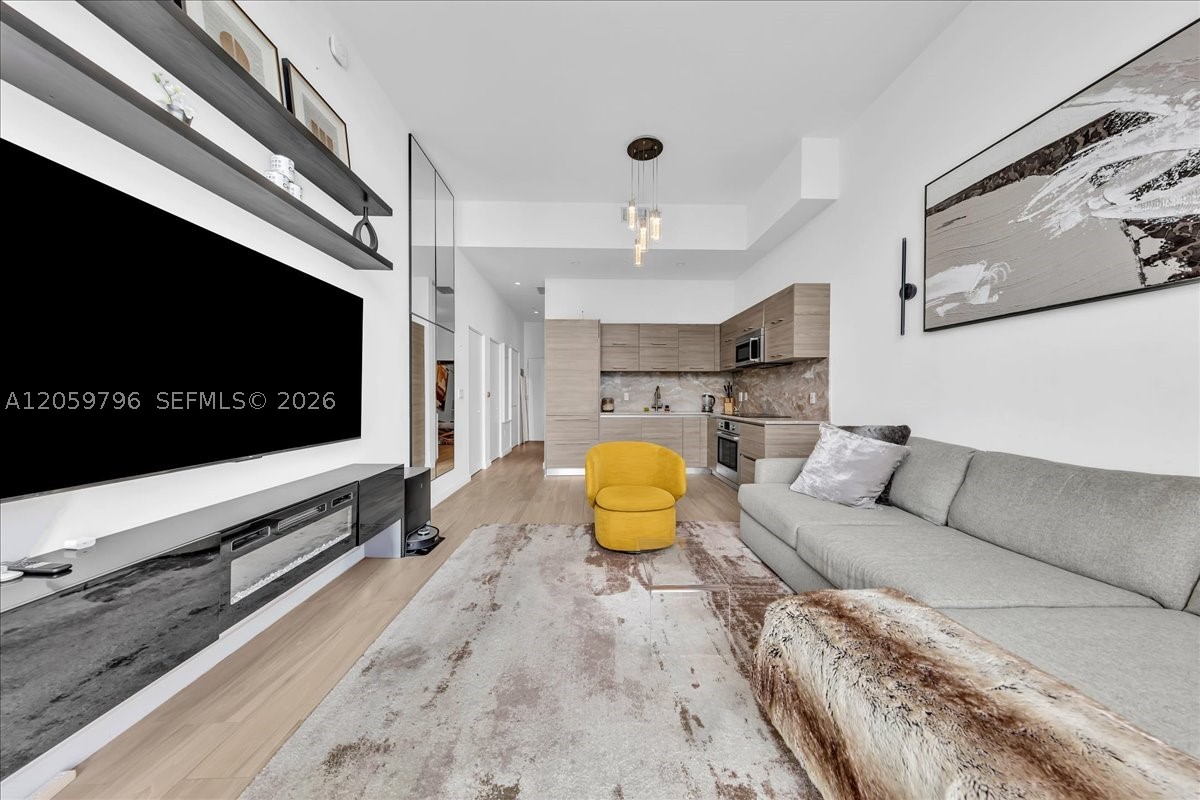 1300 S Miami Ave Residence - Residential