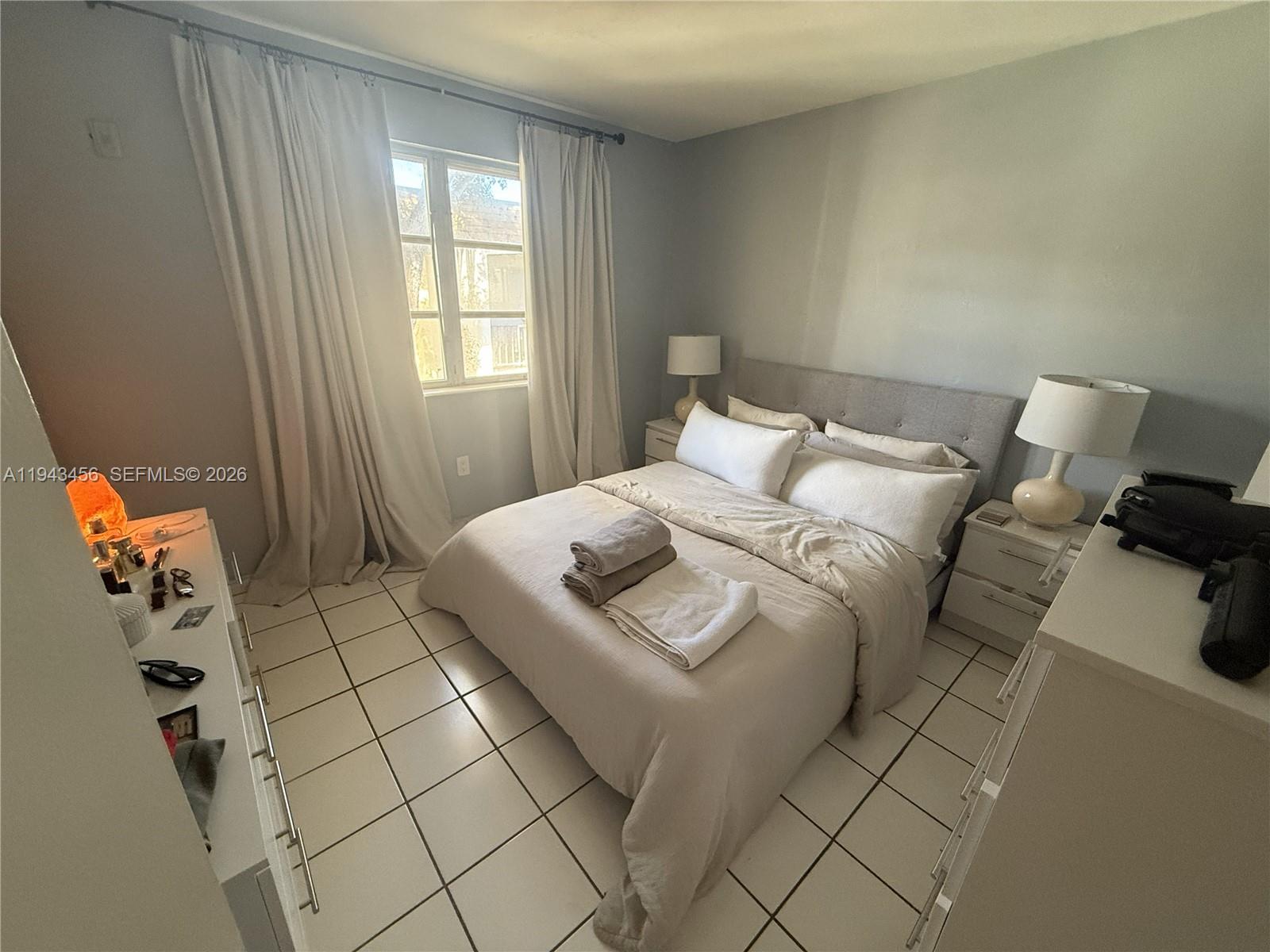 LAKEWOOD VILLAS CONDO - Residential