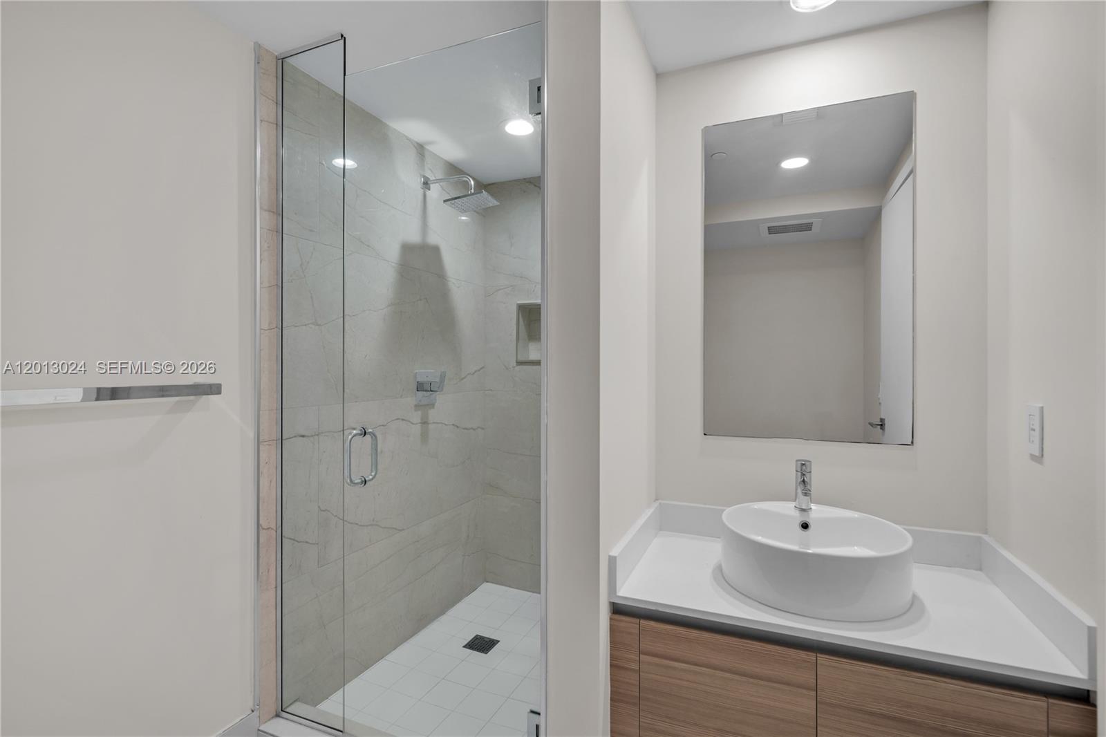 3401 MIDTOWN CONDO - Residential
