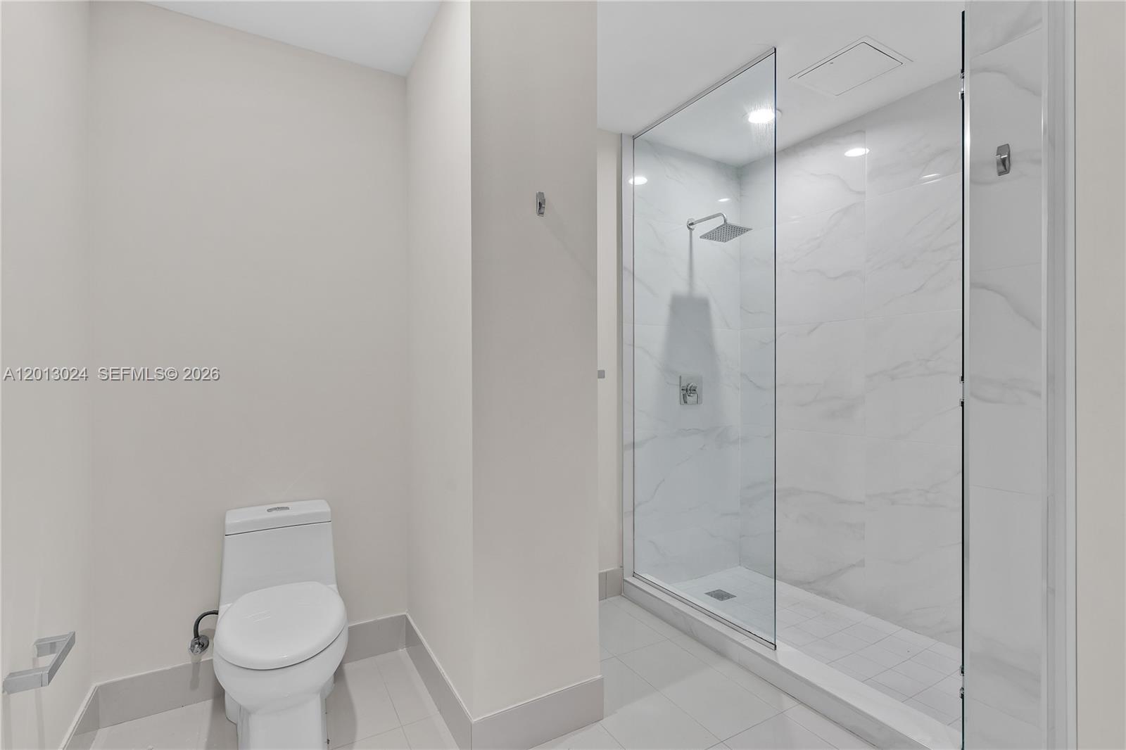 3401 MIDTOWN CONDO - Residential