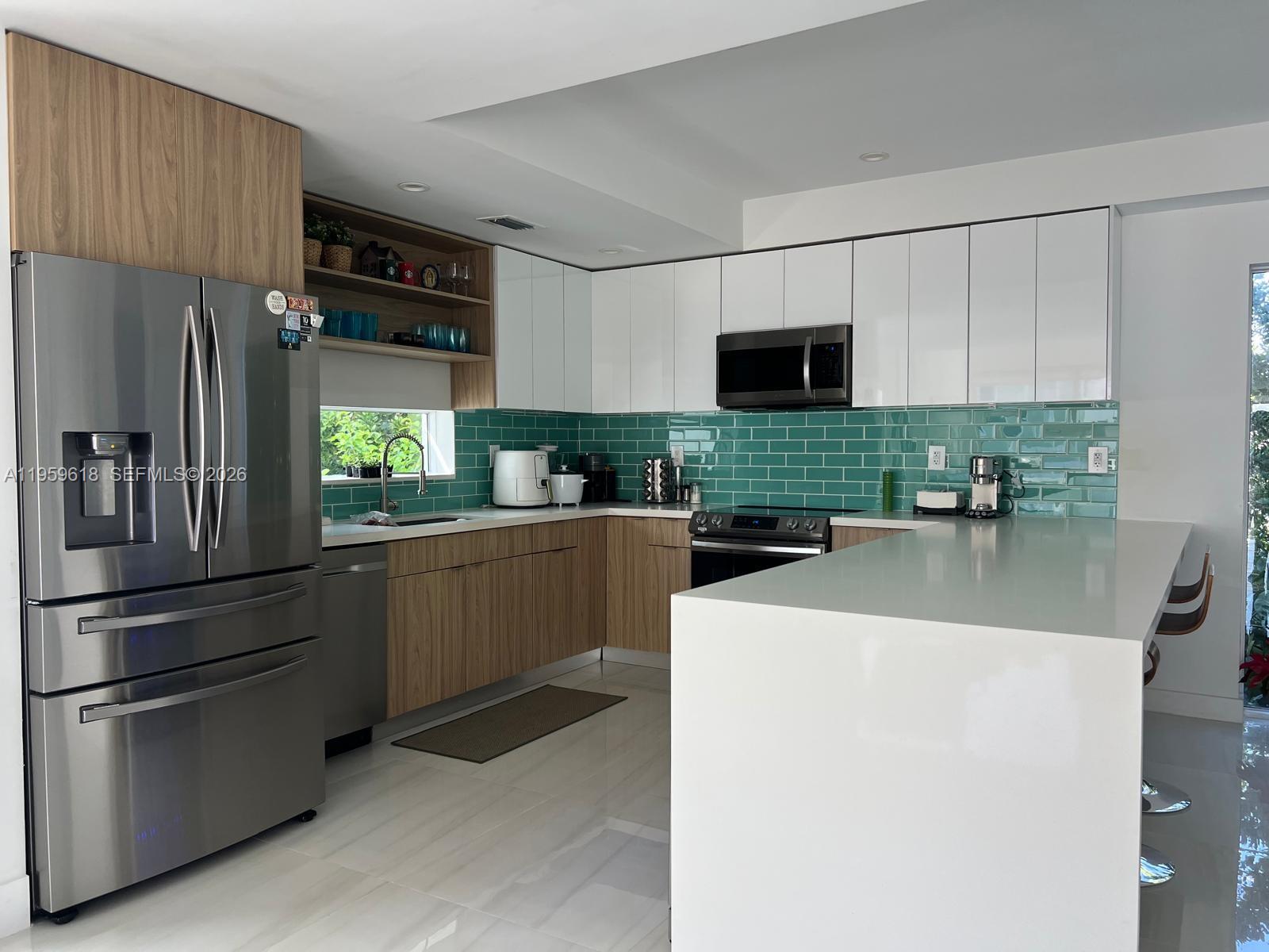 KEY LARGO OCEAN RESORT CO - Residential