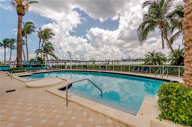 THE FLORIDIAN CONDO - Residential Lease