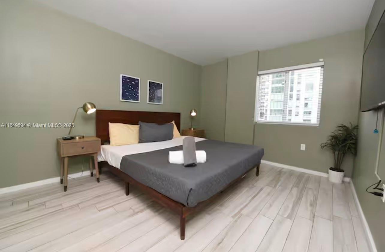 EMILIA CONDO - Residential