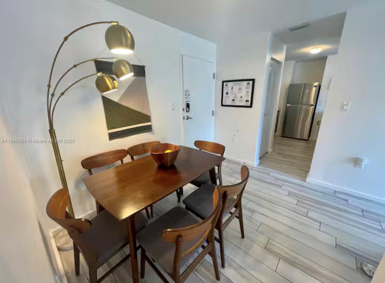EMILIA CONDO - Residential