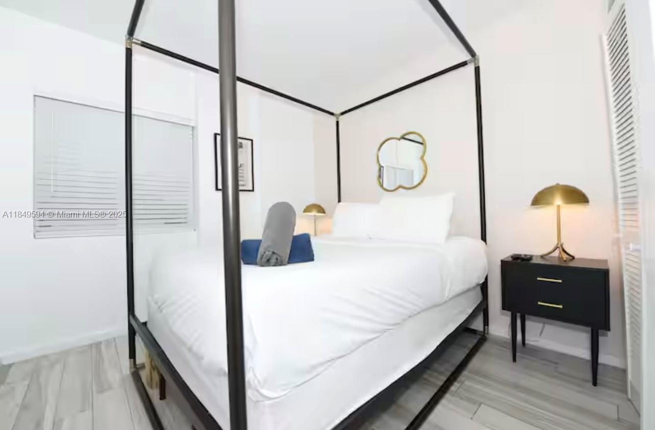 EMILIA CONDO - Residential